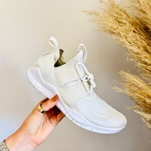 NIKE White WMNS Free Rn CMTR 2018 Toggle Lace Gym Running Shoes Sneakers 9